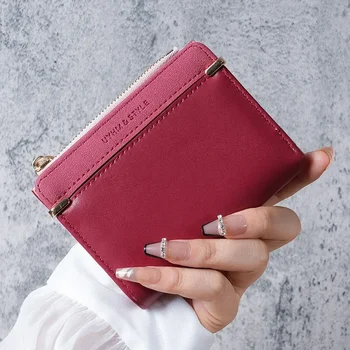 Az új divatos all-in-one rövid cipzáras pénztárca nőknek egyszerű és nagyvonalú váltóklipes tanúsítvány tartó táska